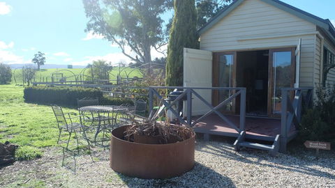 Yea Wood Duck Cabin - Holiday Adelaide 1