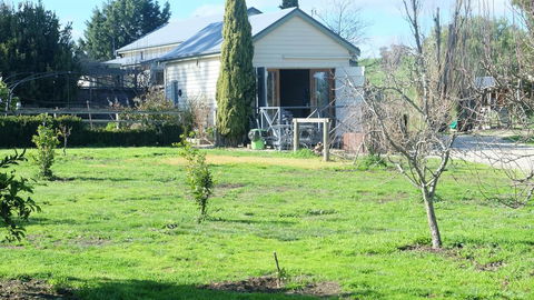 Yea Wood Duck Cabin - Holiday Adelaide 3