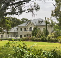 Yatahlia Manor Luxury Homestay - Holiday Adelaide