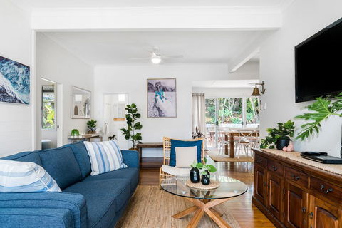 Your Luxury Escape - Salt Life - Byron Bay - Holiday Adelaide 0