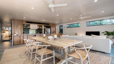 Your Luxury Escape - Tallowood - Suffolk Park - Holiday Adelaide 2