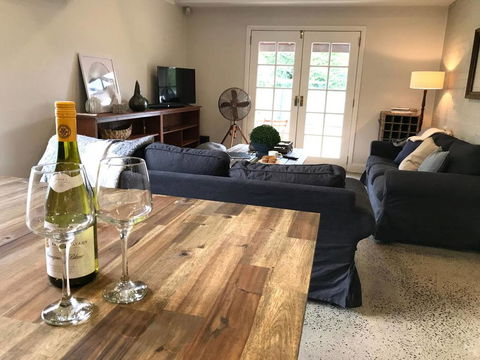 YSG The Edward Townhouse 151 - Walk To Town - Holiday Adelaide 2
