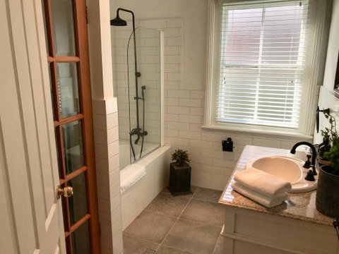 YSG The Edward Townhouse 153 - Walk To Town - Holiday Adelaide 2