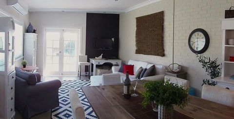 YSG The Edward Townhouse 155 - Steps To Town - Holiday Adelaide 1