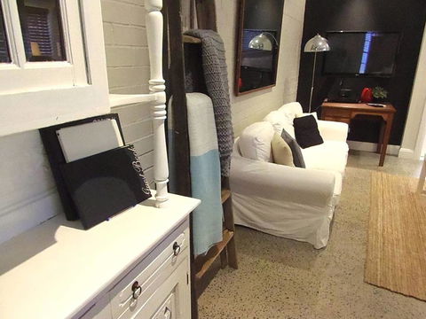 YSG The Edward Townhouse 157 - Steps To Town - Holiday Adelaide 2