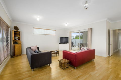 Zaahira House - Holiday Adelaide 2