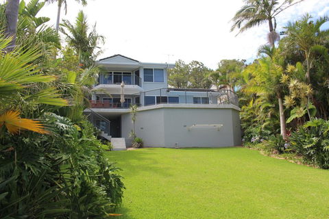 Zaffiro Beach House - Holiday Adelaide 0
