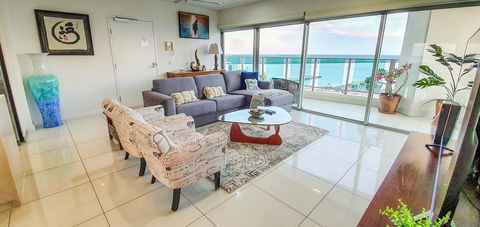 ZEN BY THE WATER - Darwin Premier Retreat - Holiday Adelaide 0