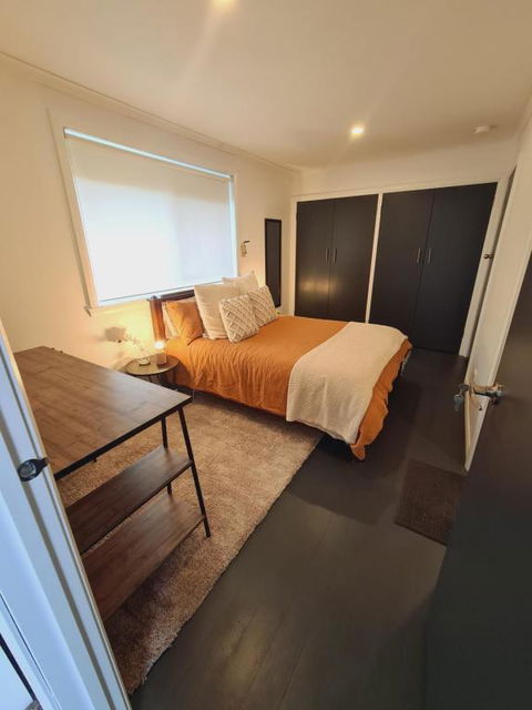 1 Bedroom Self-contained Apartment In Lalor - Holiday Adelaide 4