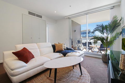 Lux 2BR On Hindmarsh SQ - Holiday Adelaide 3