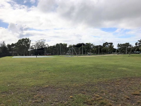 Croydon Ave 50 - Currimundi - Holiday Adelaide 0