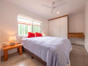 Croydon Ave 50 - Currimundi - Holiday Adelaide 6