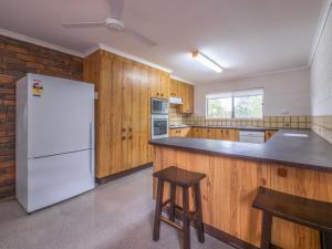 Croydon Ave 50 - Currimundi - Holiday Adelaide 5