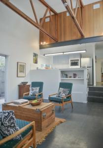 Currimundi Beach House - 1min To Currimundi Lake & Beach - Holiday Adelaide 5
