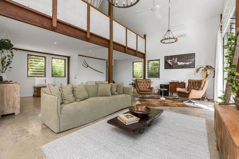 A Perfect Stay - The Barn Door - Holiday Adelaide 0