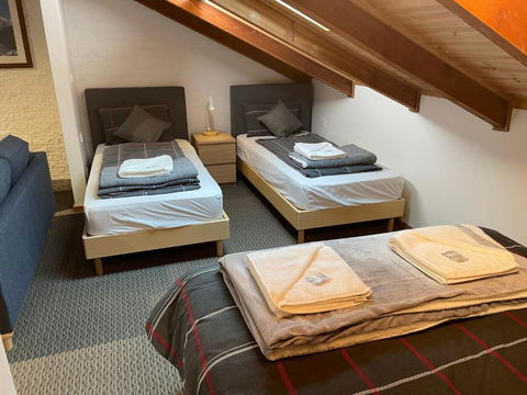 Alpine Retreat Mt Buller - Holiday Adelaide 1