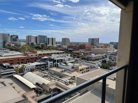 Amazing City Skyline Apartment - Pool, Gym, Sauna. - Holiday Adelaide 2