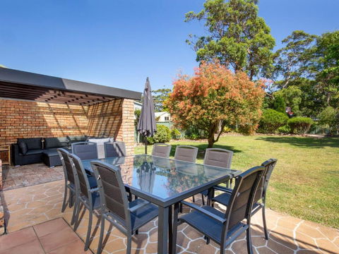 Anacapri - Pet Friendly - Opposite Beach - Fireplace - Holiday Adelaide 0
