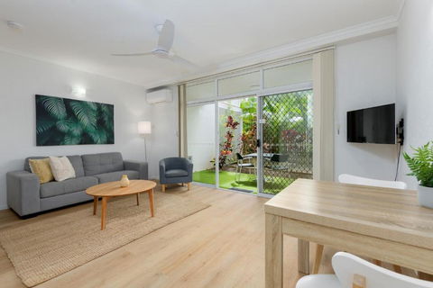 Apartment 4 At Palm Villas - Holiday Adelaide 0