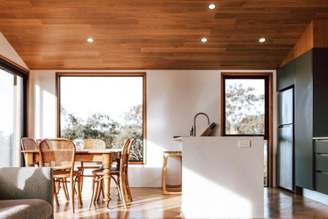 B E R T I E - Central Bicheno - Holiday Adelaide 1