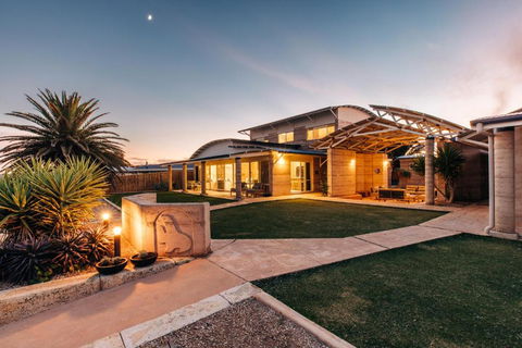 Baird Bay Seaside Villas - Holiday Adelaide 0