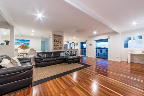 Hayman Views - Holiday Adelaide 17