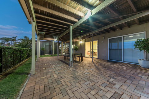 Hayman Views - Holiday Adelaide 8