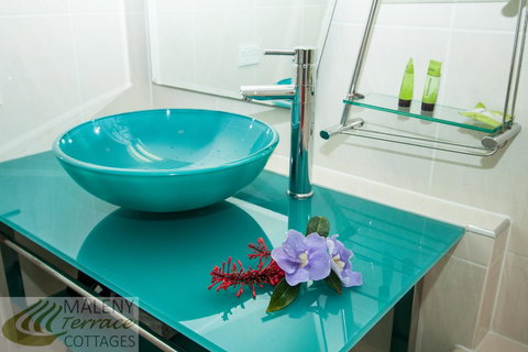 Maleny Terrace Cottages - Holiday Adelaide 7