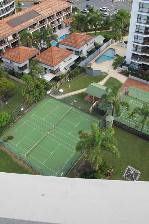 Pacific Regis Beachfront Holiday Apartments - Holiday Adelaide 6