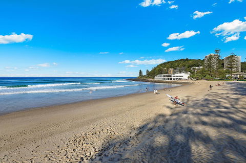 Pacific Regis Beachfront Holiday Apartments - Holiday Adelaide 2