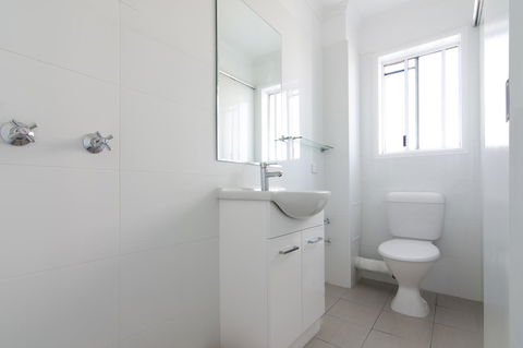 Burleigh Gold Coast Motel - Holiday Adelaide 14
