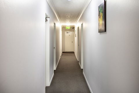 Burleigh Gold Coast Motel - Holiday Adelaide 18