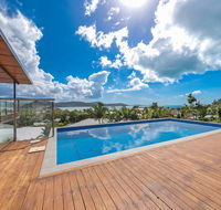Viewpoint Holiday Home - Cannonvale - Holiday Adelaide