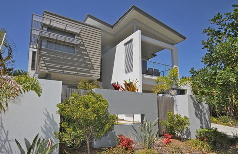 48 Boardrider Crescent, Mt Coolum - Pet Friendly, WiFi, Linen Incl. 500 BOND - Holiday Adelaide 0
