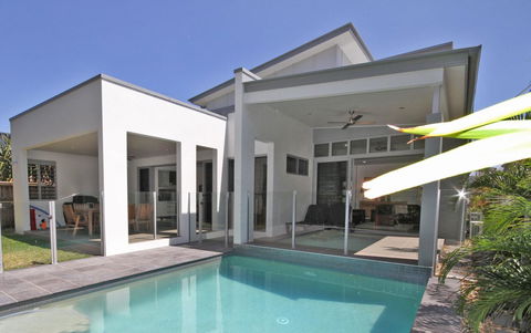 48 Boardrider Crescent, Mt Coolum - Pet Friendly, WiFi, Linen Incl. 500 BOND - Holiday Adelaide 1