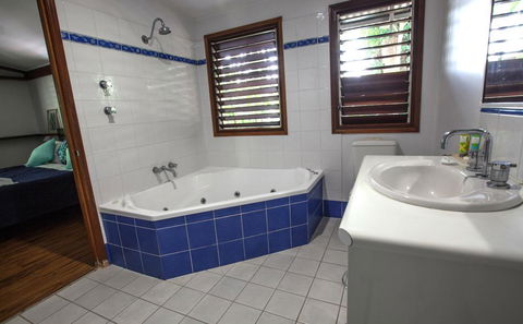 Cassawong Cottages - Holiday Adelaide 12