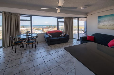 Centrepoint Apartments Caloundra - Holiday Adelaide 27