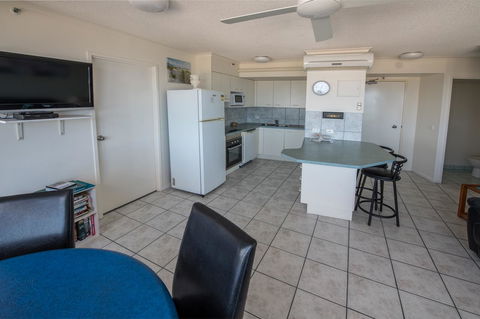 Centrepoint Apartments Caloundra - Holiday Adelaide 34
