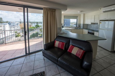 Centrepoint Apartments Caloundra - Holiday Adelaide 37