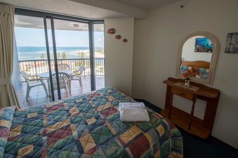 Centrepoint Apartments Caloundra - Holiday Adelaide 36