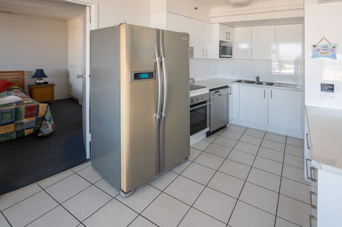 Centrepoint Apartments Caloundra - Holiday Adelaide 39