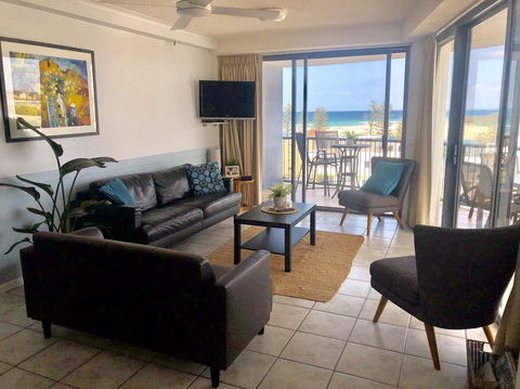 Centrepoint Apartments Caloundra - Holiday Adelaide 9