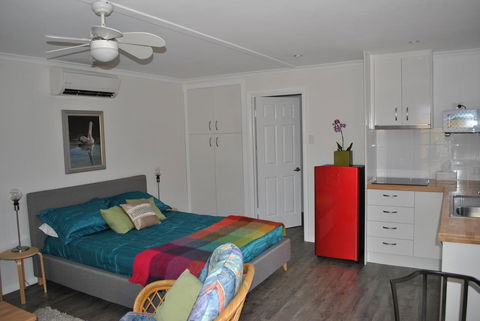 Driftwood Lodge - Holiday Adelaide 1