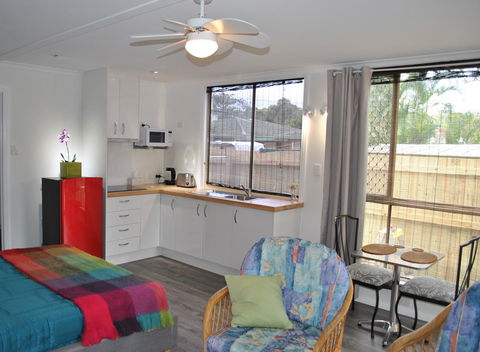 Driftwood Lodge - Holiday Adelaide 0