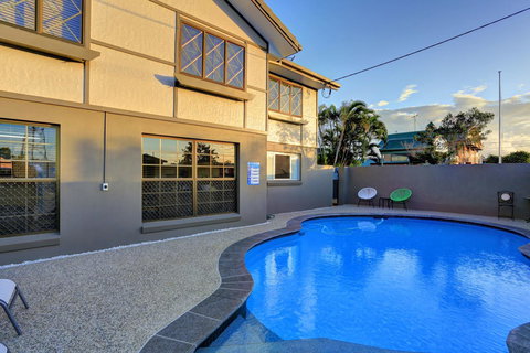 Chalet Motor Inn - Holiday Adelaide 2