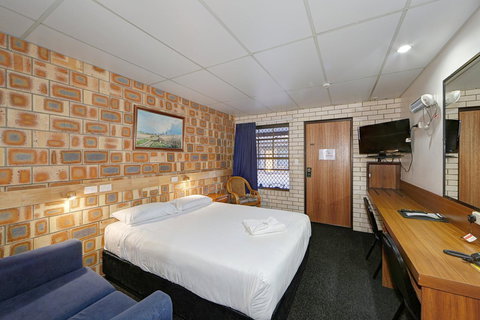 Chalet Motor Inn - Holiday Adelaide 16