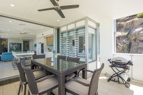 1 Bright Point Apartment 1504 - Holiday Adelaide 4