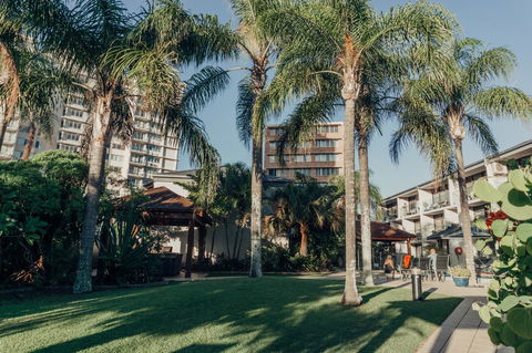 Burleigh Palms Holiday Apartments - Holiday Adelaide 38