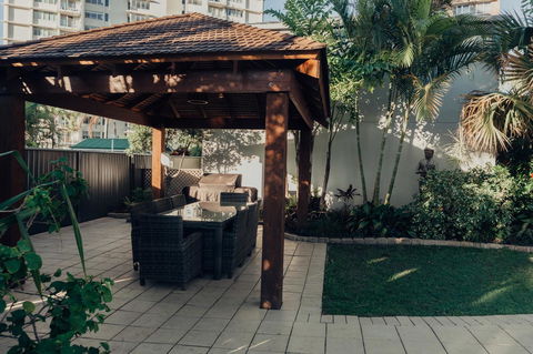 Burleigh Palms Holiday Apartments - Holiday Adelaide 32