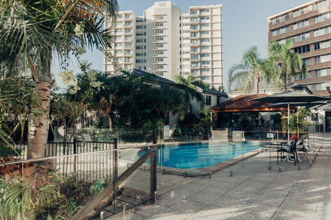 Burleigh Palms Holiday Apartments - Holiday Adelaide 26